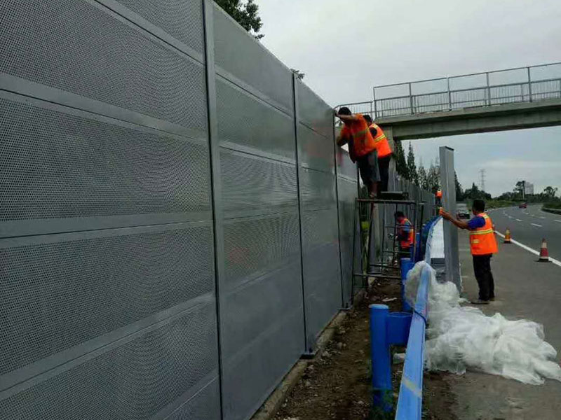 隔音牆（qiáng）