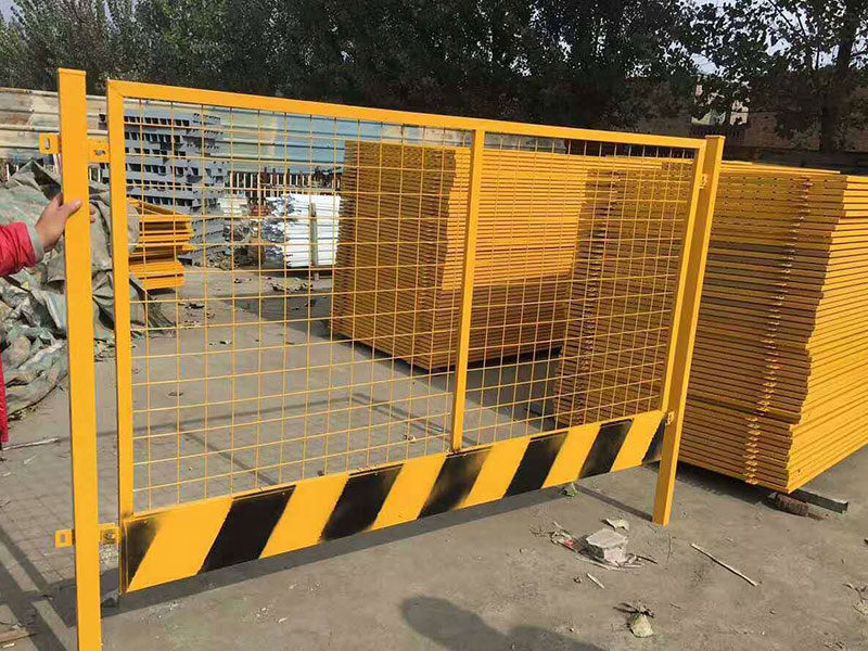 臨（lín）邊護欄